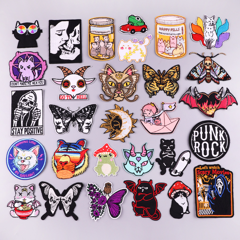 Punk Patch Tiger/Butterfly Emb - Streetwear Brand Stickers ulasan dan harga