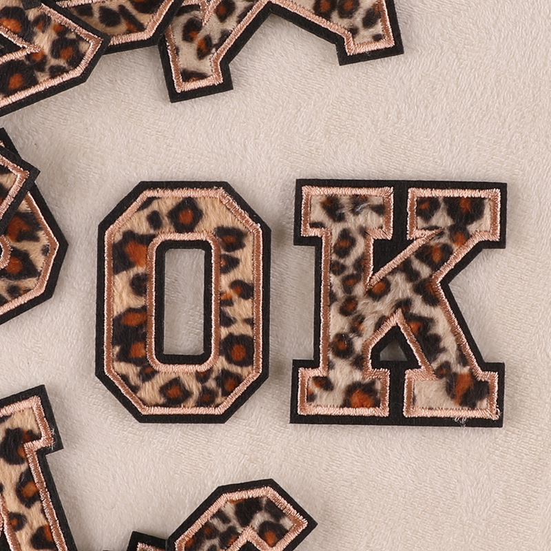 Carnival Leopard Print Letters - Streetwear Brand Stickers ulasan dan harga